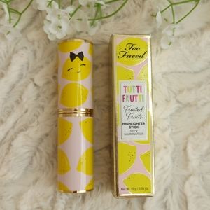 Too Faced Highlighter stick